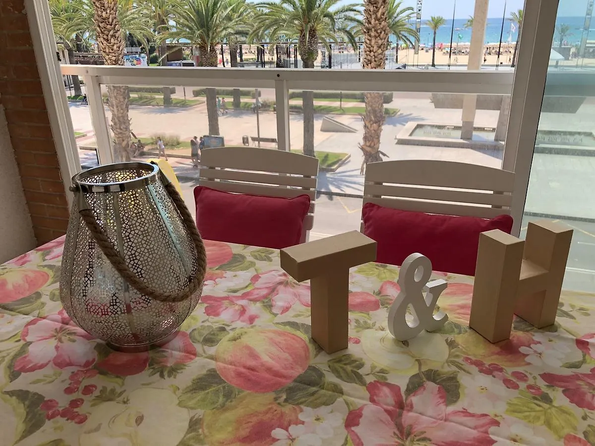 T&H Center Family Apartment Salou 0*,  Spain